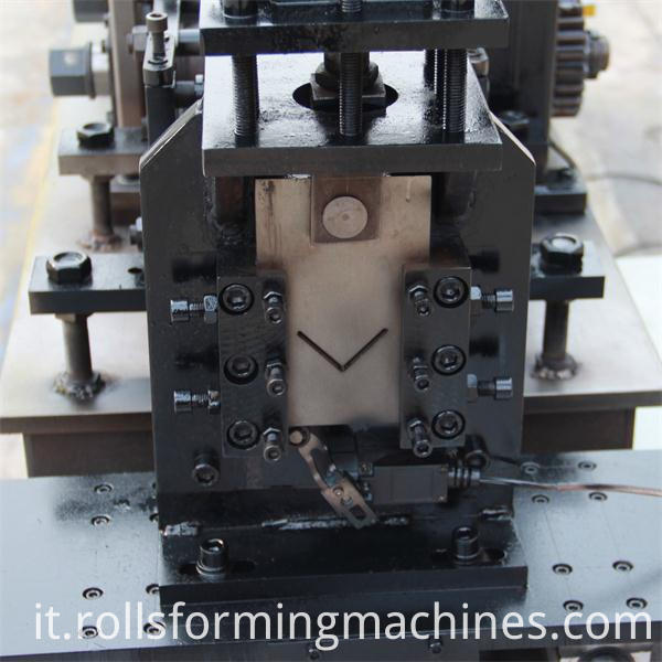 Macchina angolare Angle machine